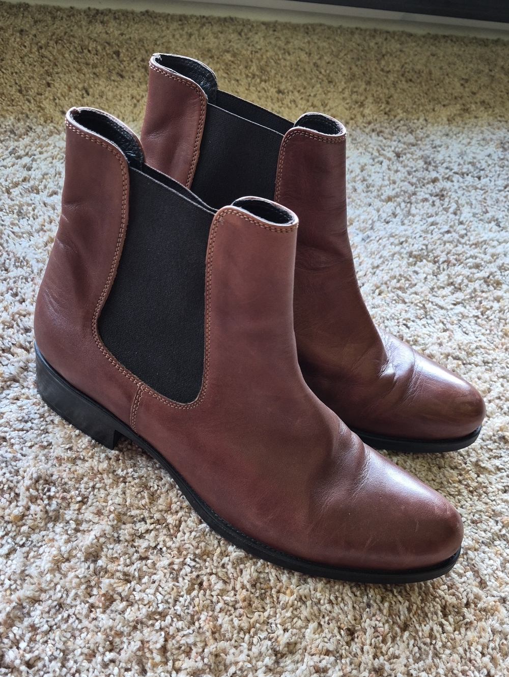 Women's Brown Leather Chelsea Ankle Boots with Elastic Side Panels